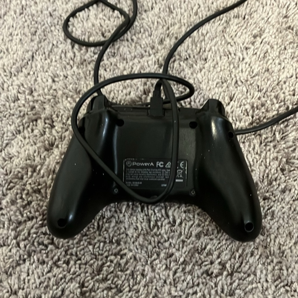 Xbox Controller - Wired - Picture 3 of 4